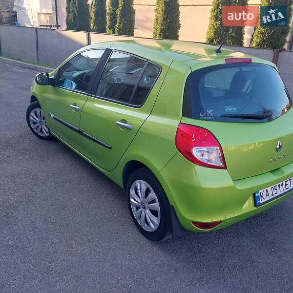 Хэтчбек Renault Clio 2009 в Чернигове