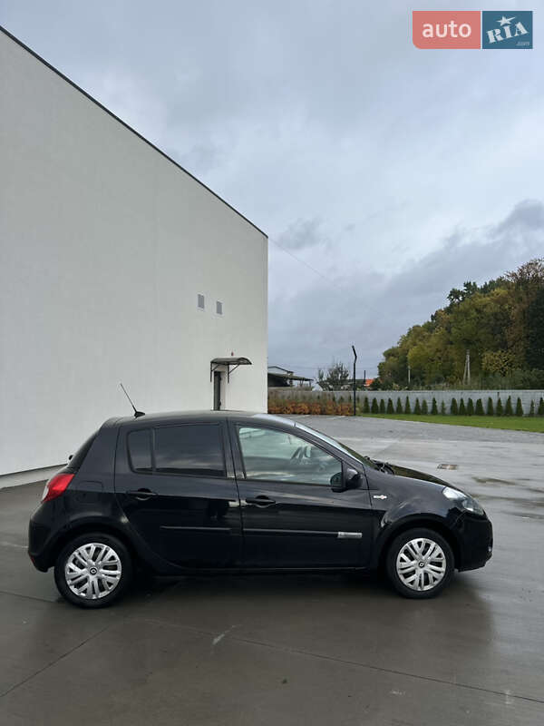 Хетчбек Renault Clio 2012 в Луцьку