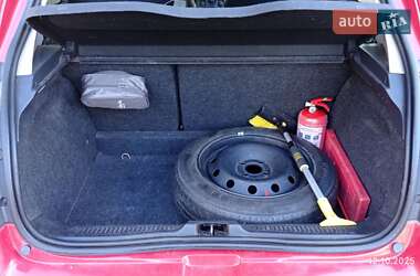 Хэтчбек Renault Clio 2011 в 
