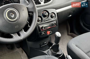 Универсал Renault Clio 2009 в 