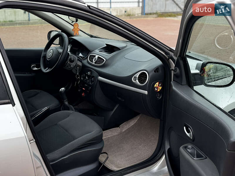 Універсал Renault Clio 2009 в Полтаві