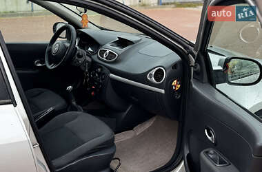 Универсал Renault Clio 2009 в 