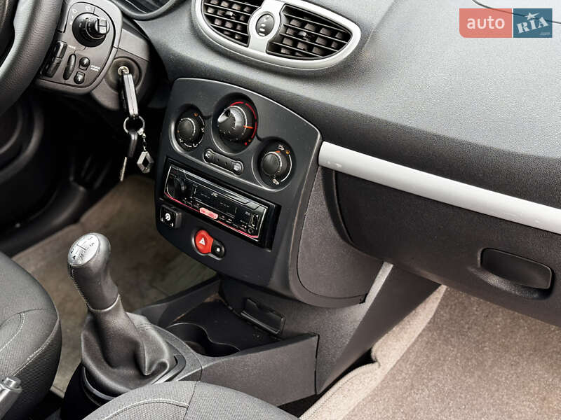 Універсал Renault Clio 2009 в Полтаві