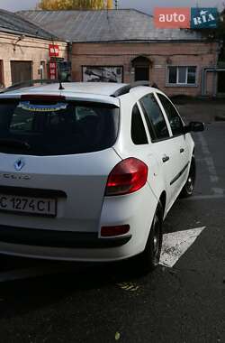 Хэтчбек Renault Clio 2009 в 