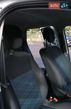 Хэтчбек Renault Clio 2009 в 