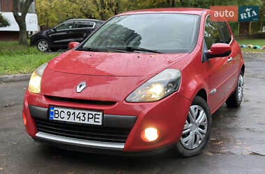 Седан Renault Clio 2010 в 