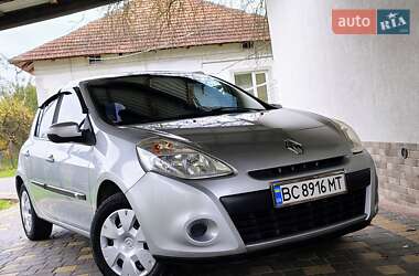 Хетчбек Renault Clio 2010 в 