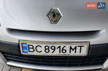 Хетчбек Renault Clio 2010 в 