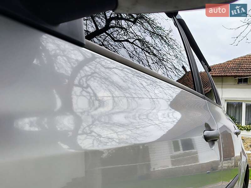 Хэтчбек Renault Clio 2010 в Бориславе