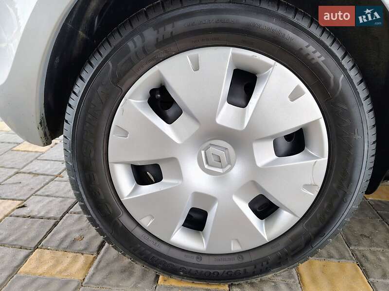 Хэтчбек Renault Clio 2010 в Бориславе