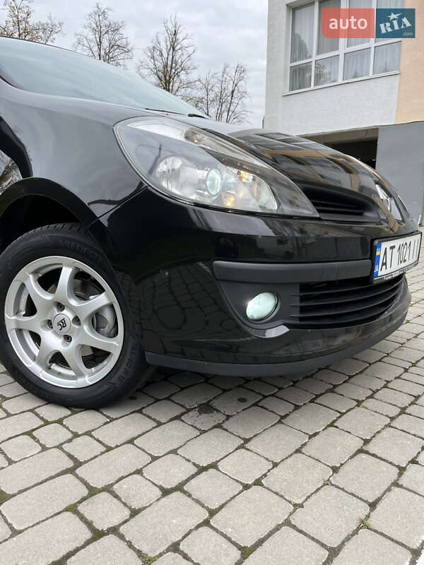 Хэтчбек Renault Clio 2007 в Ивано-Франковске фото 4 Хэтчбек Renault Clio 2007 в Ивано-Франковске