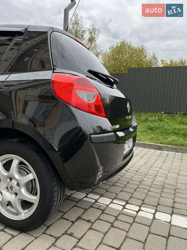 Хэтчбек Renault Clio 2007 в Ивано-Франковске фото 17 Хэтчбек Renault Clio 2007 в Ивано-Франковске