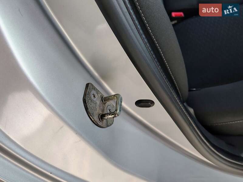 Хэтчбек Renault Clio 2010 в Бориславе