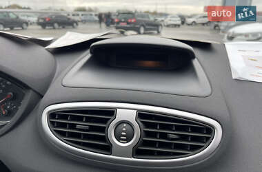 Хетчбек Renault Clio 2007 в 