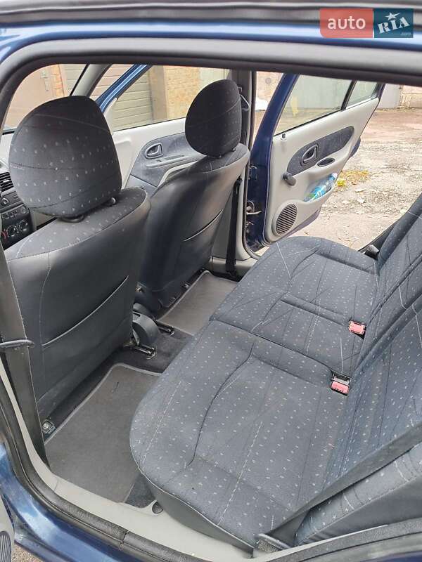 Хетчбек Renault Clio 2002 в Бердичеві фото 9 Хетчбек Renault Clio 2002 в Бердичеві