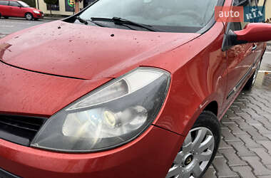 Хетчбек Renault Clio 2007 в 