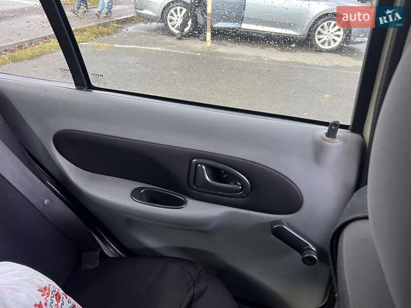 Седан Renault Clio 2008 в Києві