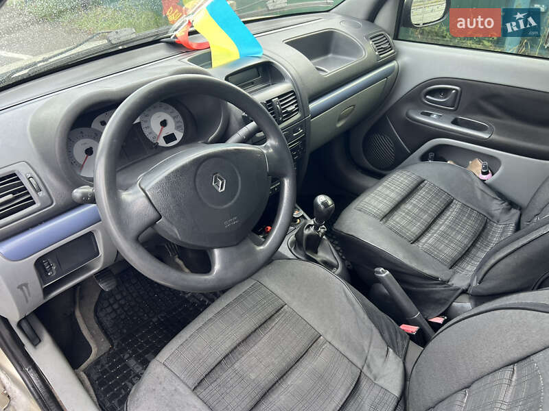 Седан Renault Clio 2008 в Києві