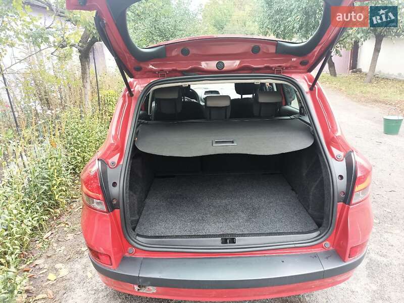 Універсал Renault Clio 2010 в Чернігові