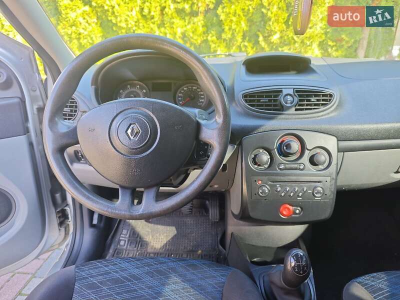 Хетчбек Renault Clio 2007 в Стрию фото 18 Хетчбек Renault Clio 2007 в Стрию