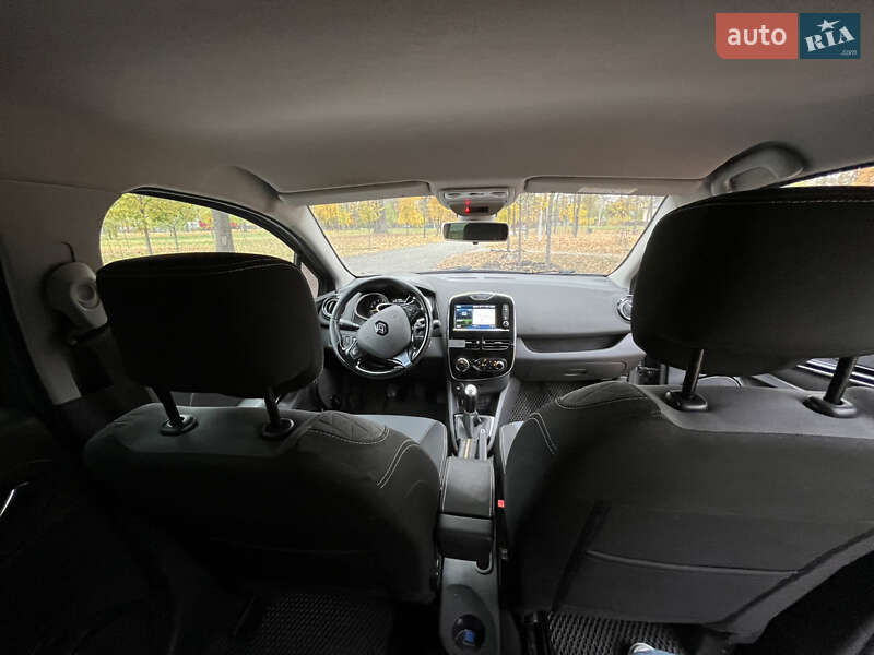 Хэтчбек Renault Clio 2015 в Буче