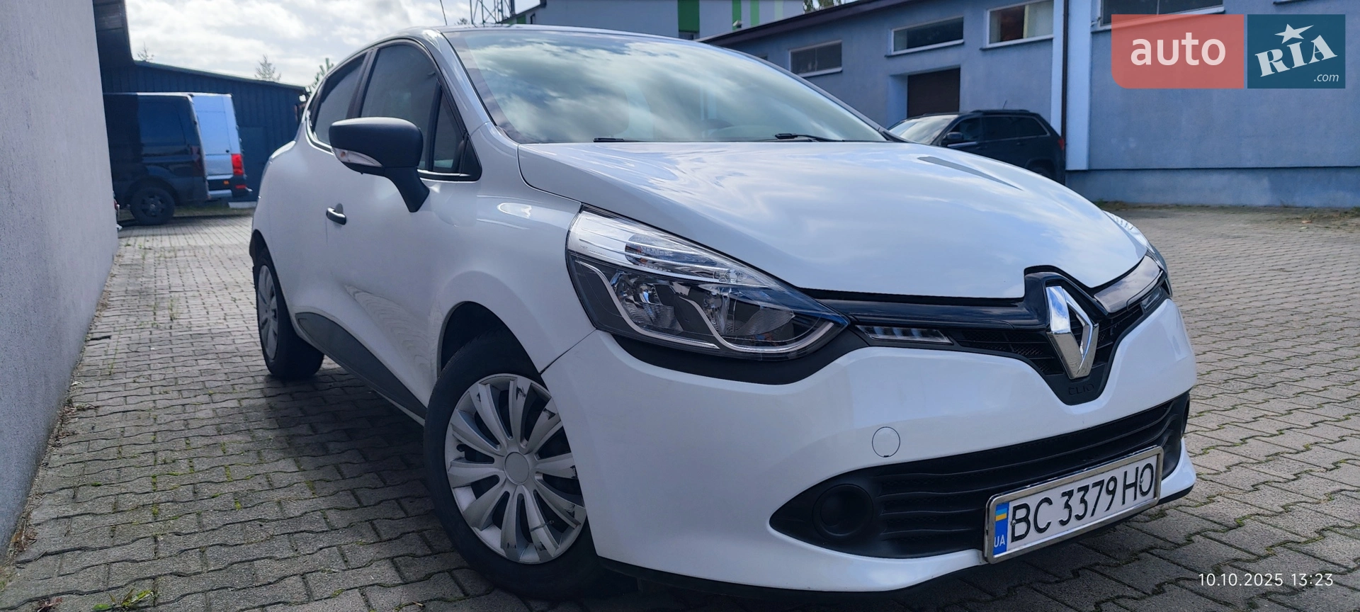 2015 Renault Clio - мініатюра 25