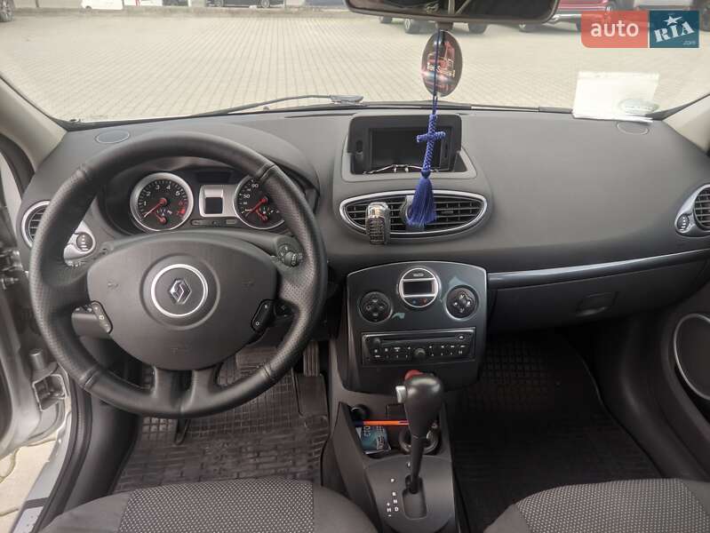 Универсал Renault Clio 2009 в Пустомытах