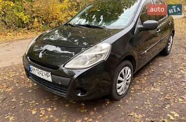 Хэтчбек Renault Clio 2011 в Житомире
