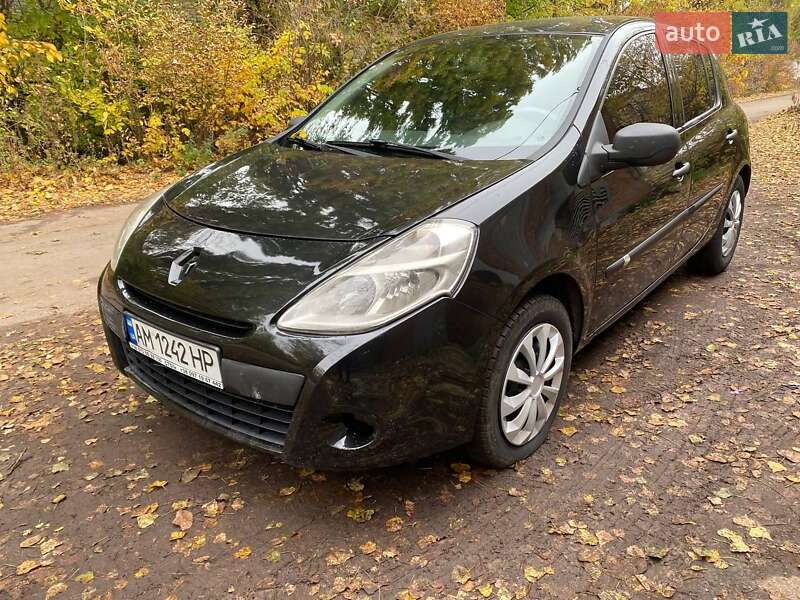 Renault Clio 2011 Renault Clio 2011