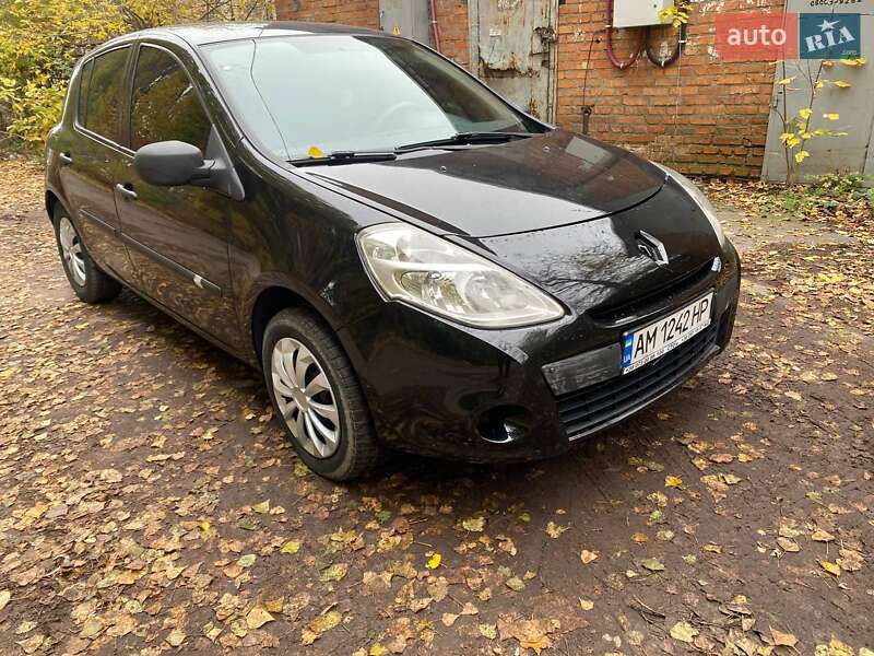 Хетчбек Renault Clio 2011 в Житомирі