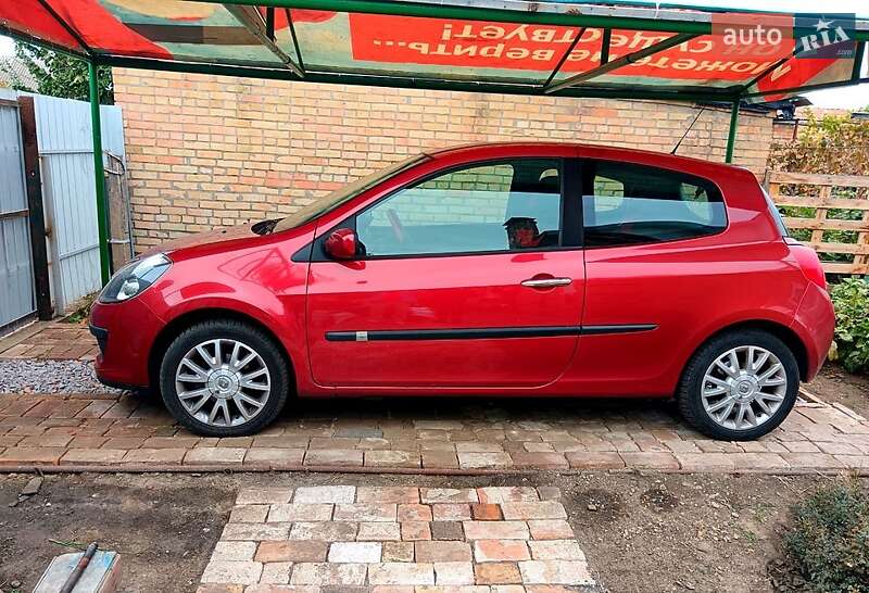 Хэтчбек Renault Clio 2006 в Никополе фото 8 Хэтчбек Renault Clio 2006 в Никополе