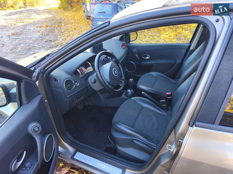 Хетчбек Renault Clio 2010 в Львові фото 5 Хетчбек Renault Clio 2010 в Львові