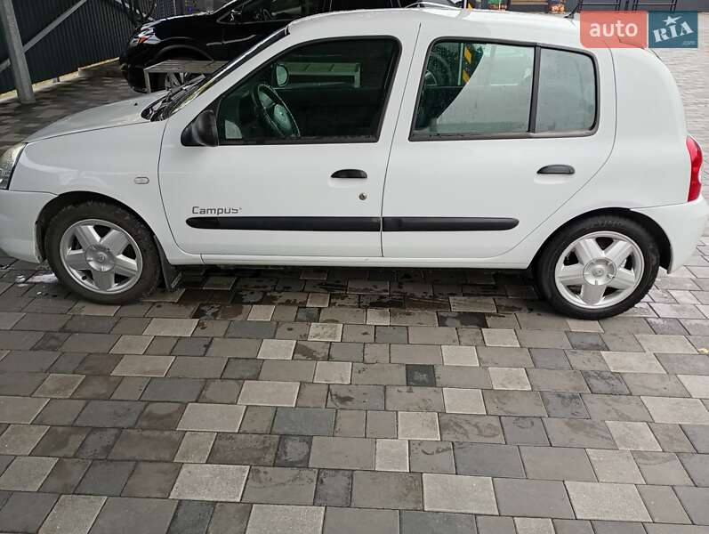 Хетчбек Renault Clio 2011 в Полтаві фото 12 Хетчбек Renault Clio 2011 в Полтаві