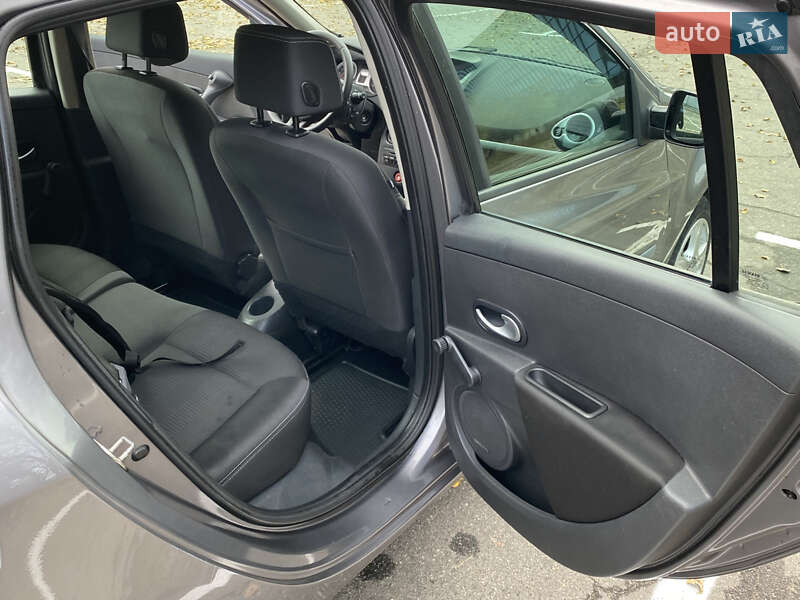 Універсал Renault Clio 2009 в Києві фото 13 Універсал Renault Clio 2009 в Києві