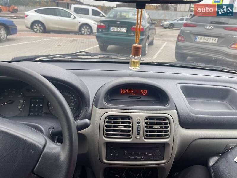 Седан Renault Clio 2005 в Виннице фото 4 Седан Renault Clio 2005 в Виннице
