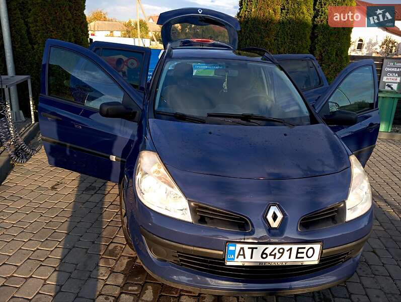 Универсал Renault Clio 2008 в Ивано-Франковске