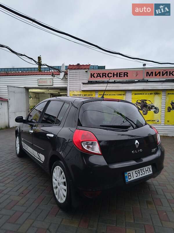 Хэтчбек Renault Clio 2011 в Днепре