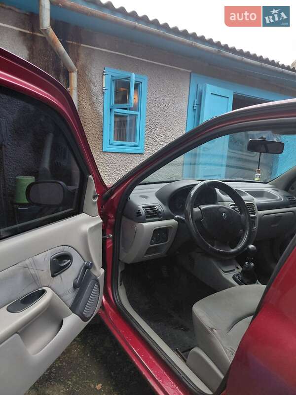 Хетчбек Renault Clio 2002 в Сторожинці