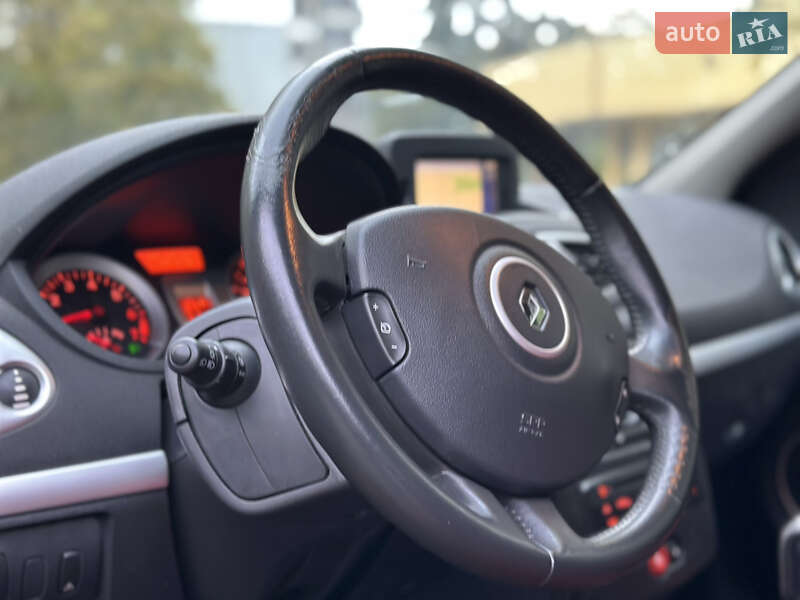 Седан Renault Clio 2010 в Львові фото 12 Седан Renault Clio 2010 в Львові
