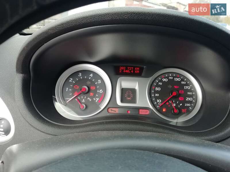 Универсал Renault Clio 2008 в Жмеринке фото 23 Универсал Renault Clio 2008 в Жмеринке
