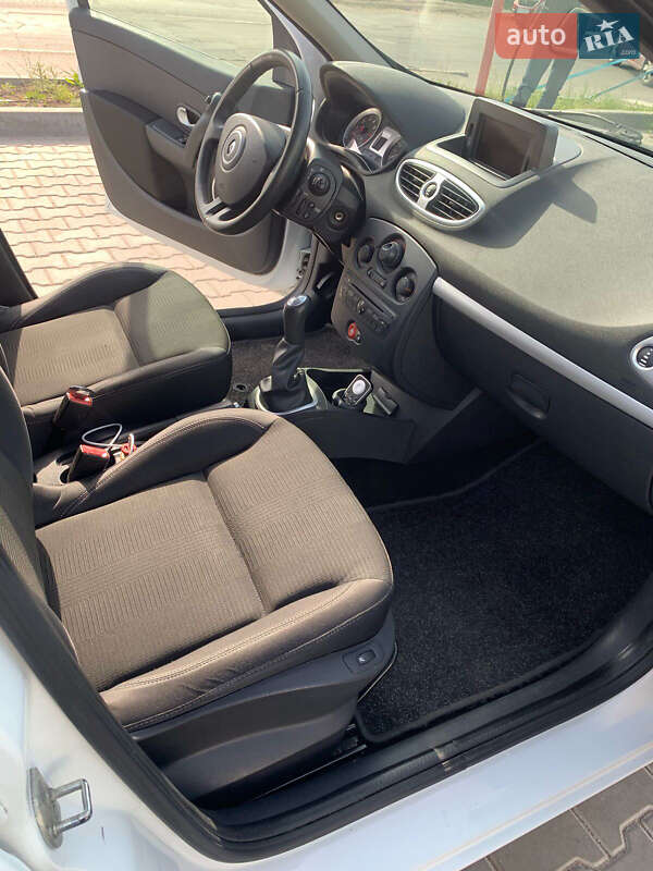 Универсал Renault Clio 2009 в Виннице фото 19 Универсал Renault Clio 2009 в Виннице