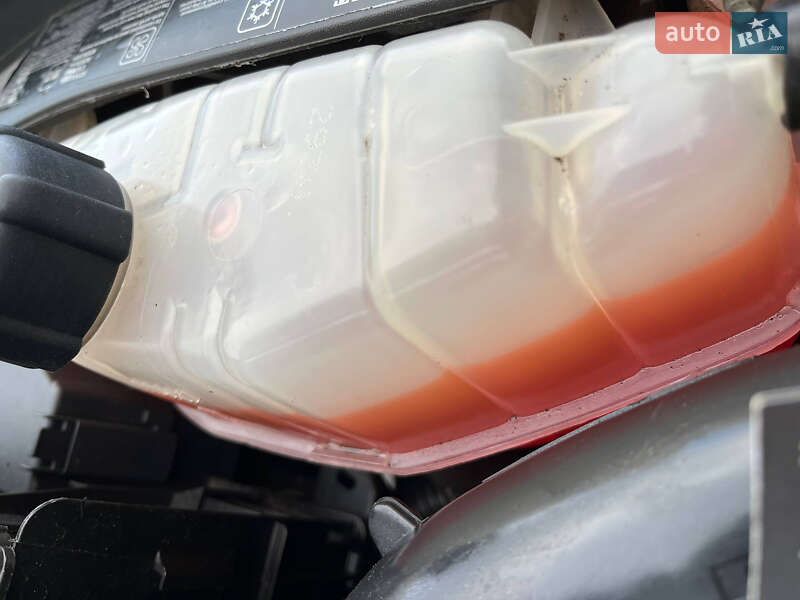 Хетчбек Renault Clio 2006 в Хоролі