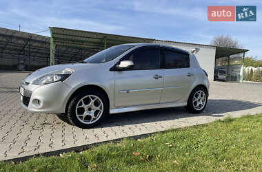 Хэтчбек Renault Clio 2011 в Кицмани