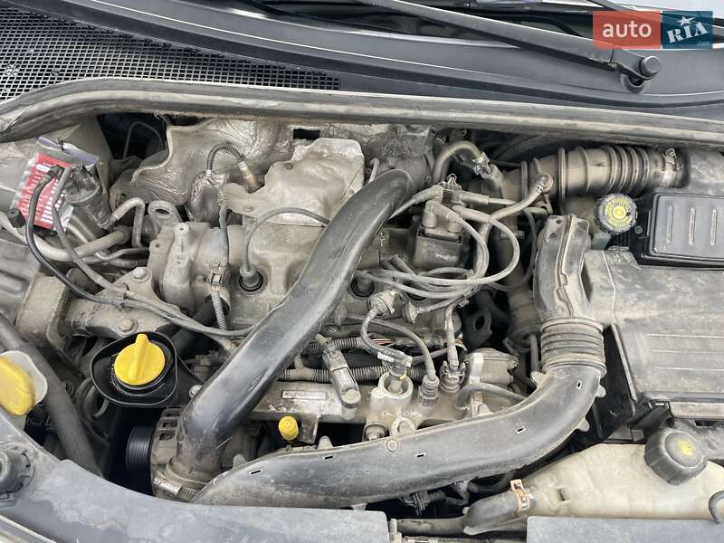 Універсал Renault Clio 2011 в Тернополі фото 25 Універсал Renault Clio 2011 в Тернополі