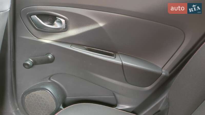 Универсал Renault Clio 2015 в Киеве фото 50 Универсал Renault Clio 2015 в Киеве