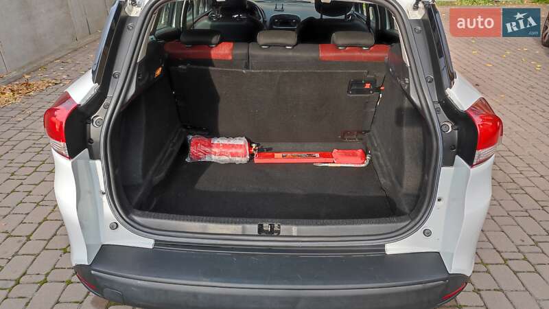 Универсал Renault Clio 2015 в Киеве фото 51 Универсал Renault Clio 2015 в Киеве
