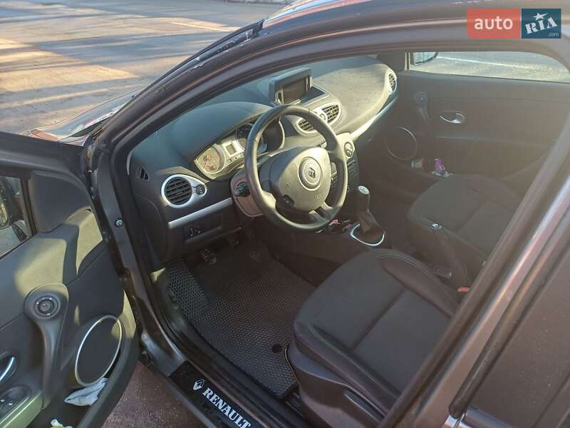 Хетчбек Renault Clio 2011 в Вінниці фото 9 Хетчбек Renault Clio 2011 в Вінниці