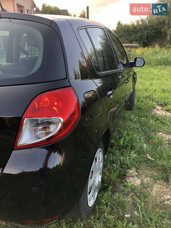 Хетчбек Renault Clio 2012 в Луцьку фото 3 Хетчбек Renault Clio 2012 в Луцьку