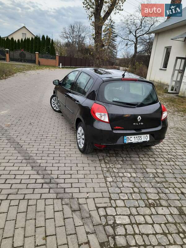 Хэтчбек Renault Clio 2011 в Львове фото 20 Хэтчбек Renault Clio 2011 в Львове