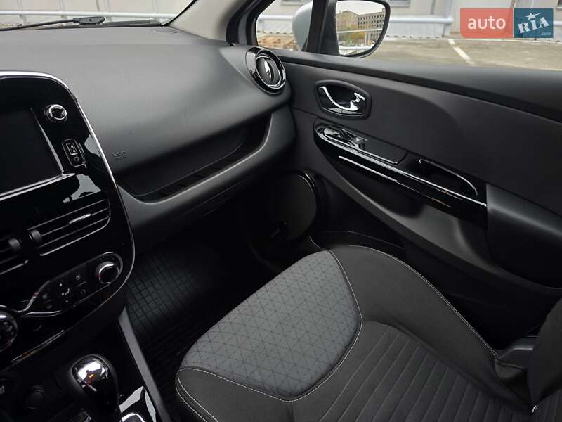 Универсал Renault Clio 2013 в Киеве фото 25 Универсал Renault Clio 2013 в Киеве